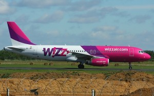 A WizzAir esetében könnyen felismerhető rózsaszín-lila festés